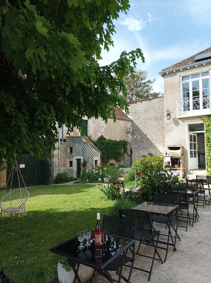 Le Relais Des Roses- Chambres D'Hotes Vatan Exterior foto
